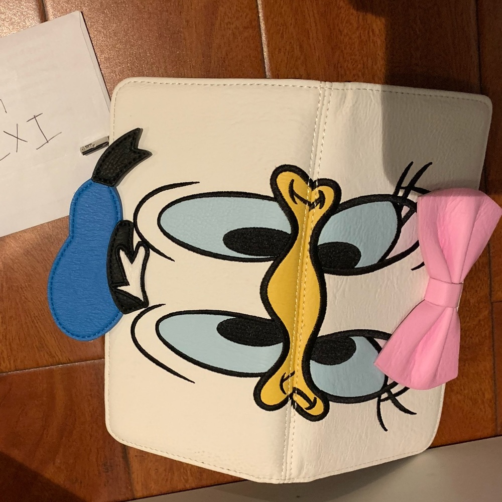 Reversible Daisy/Donald Duck Loungefly Wallet